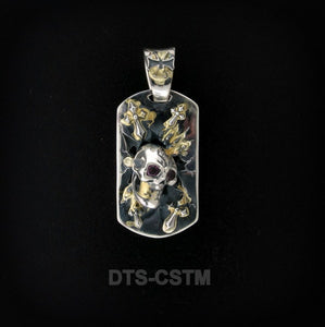 Large Breakout Dog Tag with Skull