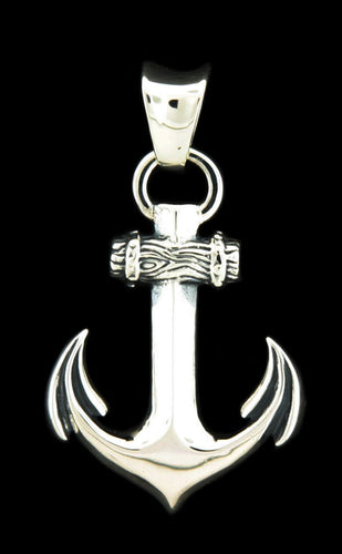 Large Anchor Pendant