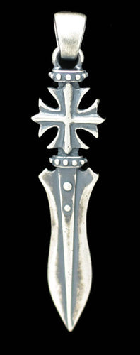 Noble Dagger Pendant PDS104