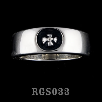 Small Gothic Cross Ring RGS033